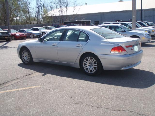 BMW 7 series 2002 photo 2