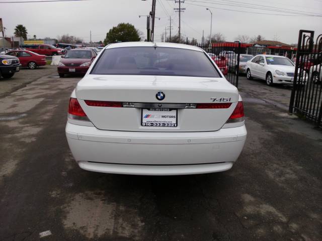 BMW 7 series 2002 photo 3