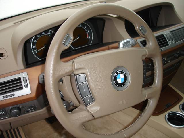 BMW 7 series 2002 photo 4