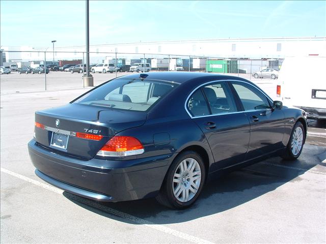 BMW 7 series XLT 4x4 W/leather Sedan