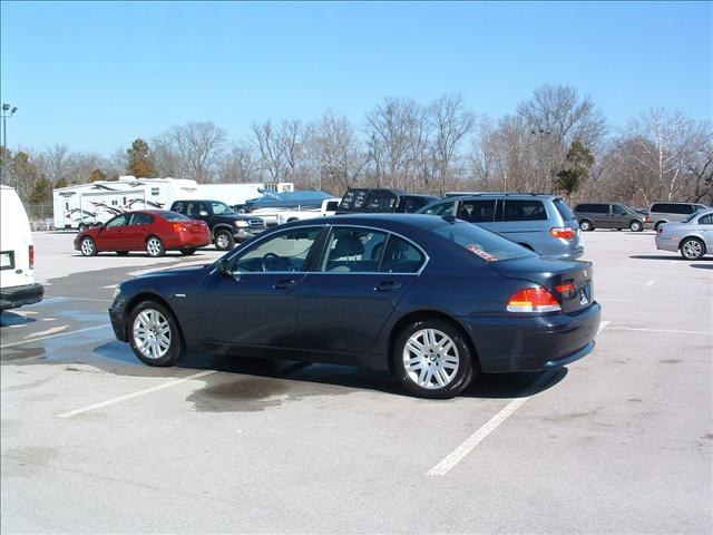 BMW 7 series 2002 photo 2