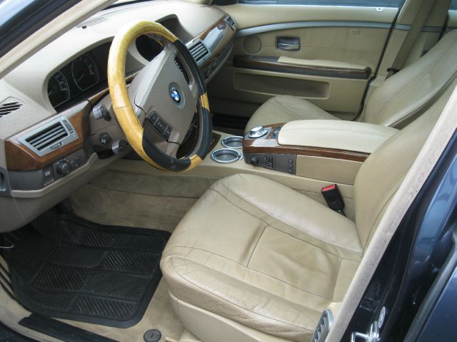 BMW 7 series 2002 photo 4