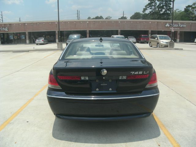 BMW 7 series 2003 photo 3