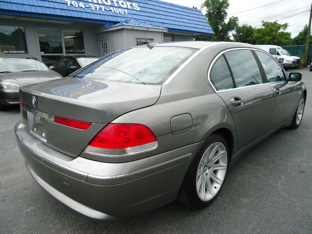 BMW 7 series 2003 photo 1