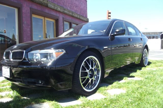 BMW 7 series 2003 photo 2