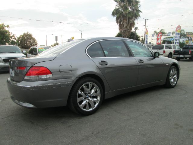 BMW 7 series 2003 photo 3