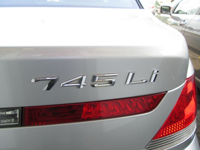 BMW 7 series 2003 photo 3