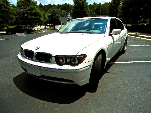 BMW 7 series 2004 photo 4