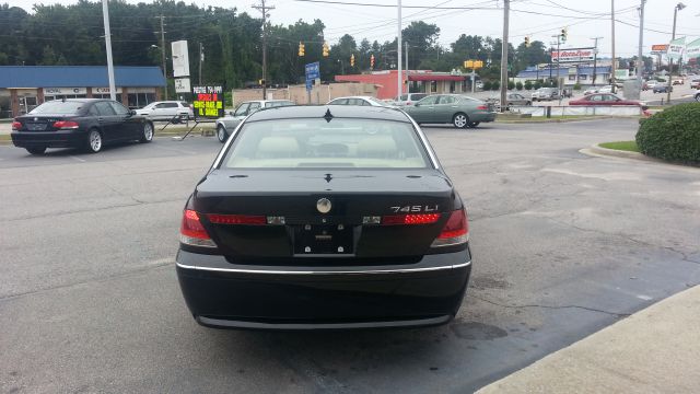 BMW 7 series 2004 photo 1