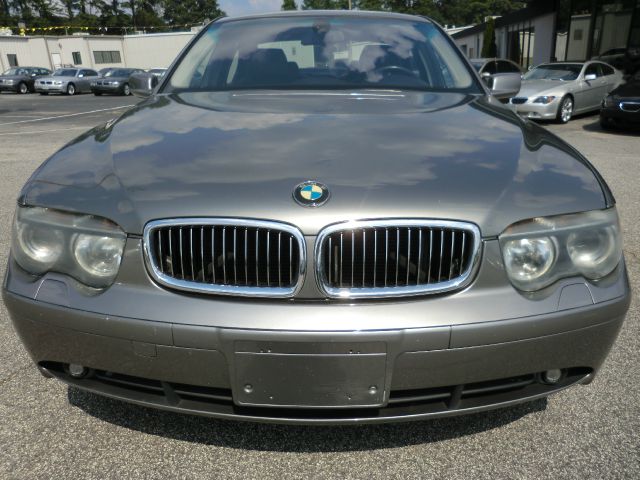 BMW 7 series 2004 photo 4
