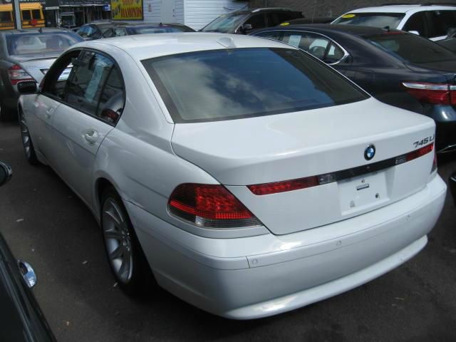 BMW 7 series 2004 photo 8