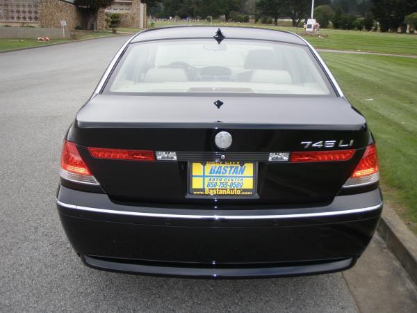 BMW 7 series 2004 photo 1