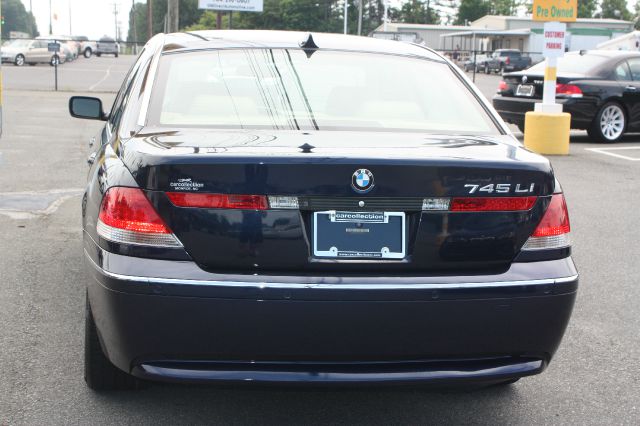 BMW 7 series 2004 photo 1