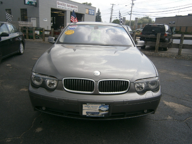 BMW 7 series 2004 photo 2