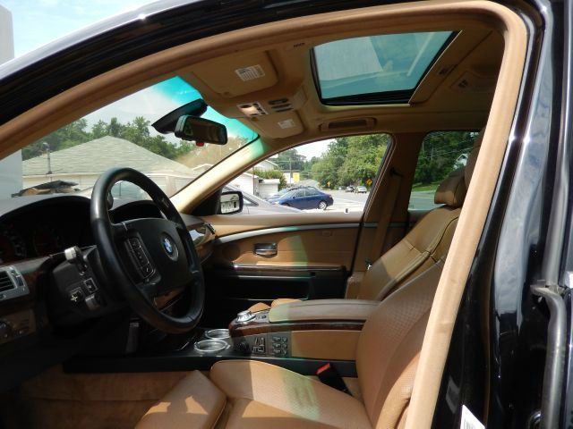 BMW 7 series 2005 photo 1