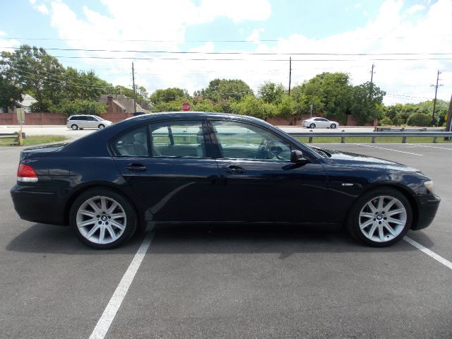 BMW 7 series 2006 photo 1