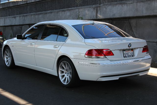 BMW 7 series 2006 photo 3