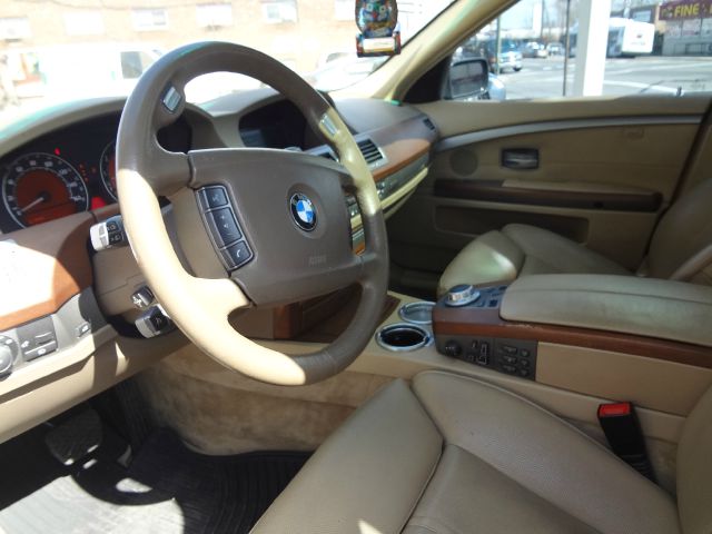 BMW 7 series 2006 photo 17