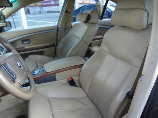 BMW 7 series 2006 photo 4