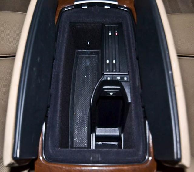 BMW 7 series 3.2 V6 NAV Sedan