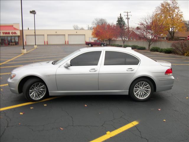BMW 7 series 2006 photo 1