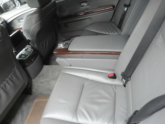 BMW 7 series 2006 photo 2