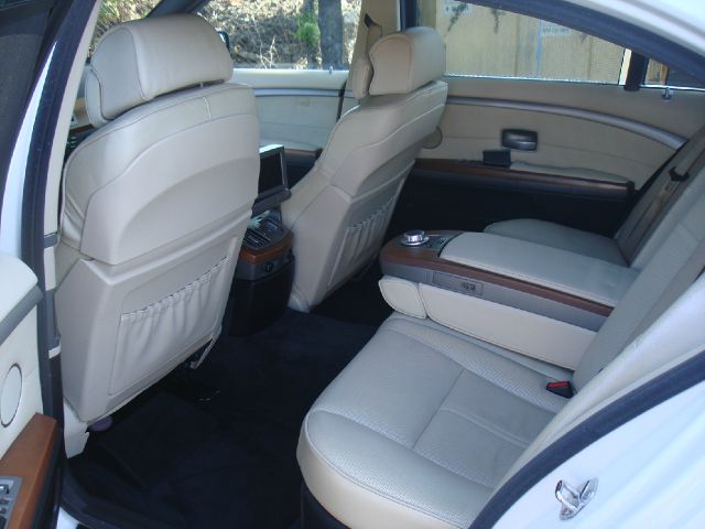 BMW 7 series 2007 photo 8