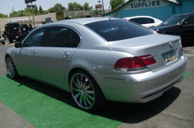 BMW 7 series 2007 photo 2