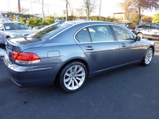BMW 7 series 2008 photo 2