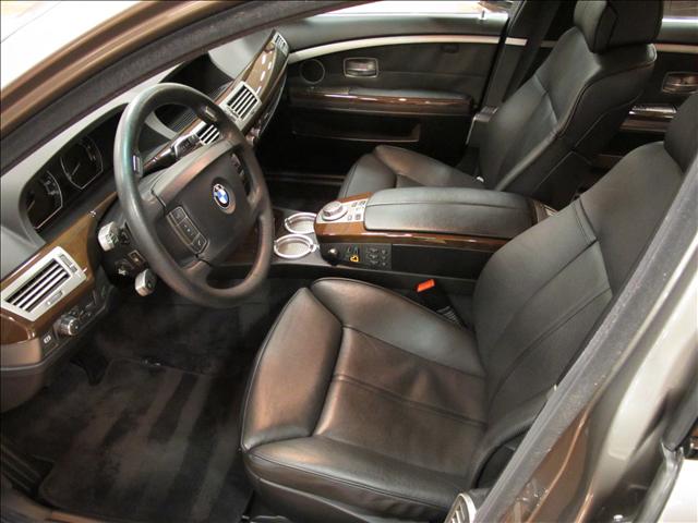 BMW 7 series 2008 photo 5