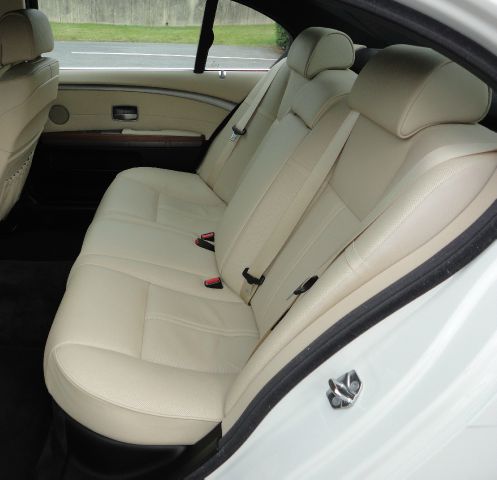 BMW 7 series 2008 photo 31
