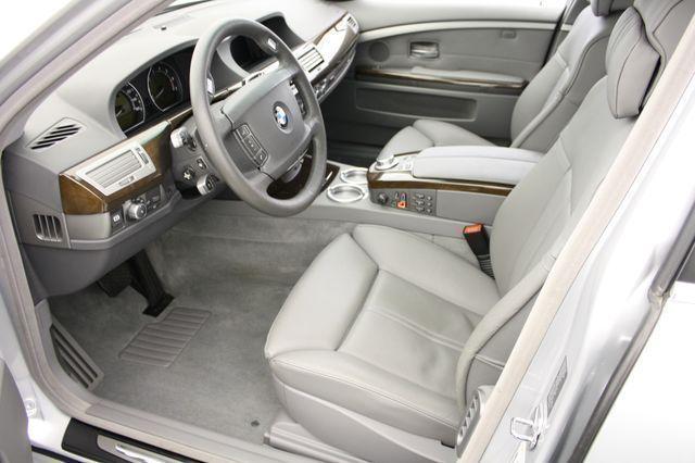 BMW 7 series 2008 photo 5