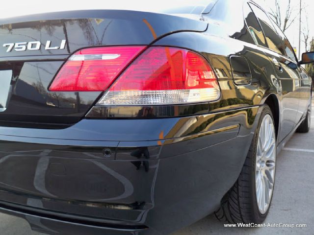 BMW 7 series 2008 photo 21