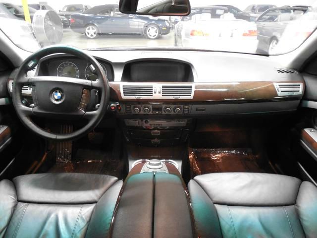 BMW 7 series 2008 photo 10