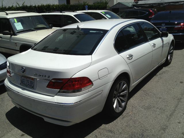 BMW 7 series 3.2 V6 NAV Sedan