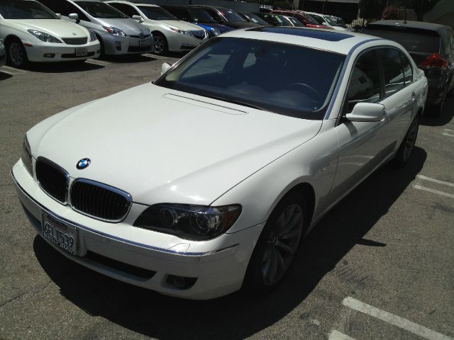 BMW 7 series 2008 photo 2