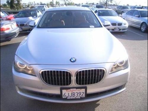 BMW 7 series 2009 photo 1