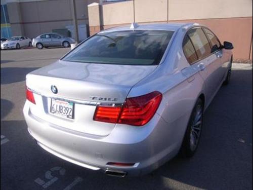 BMW 7 series 2009 photo 3