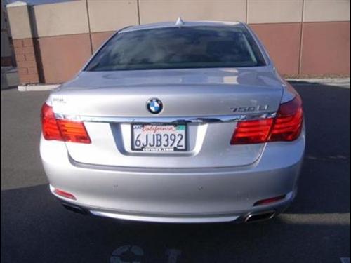 BMW 7 series 2009 photo 4