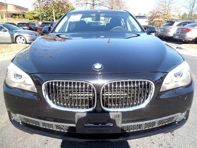 BMW 7 series 2009 photo 1