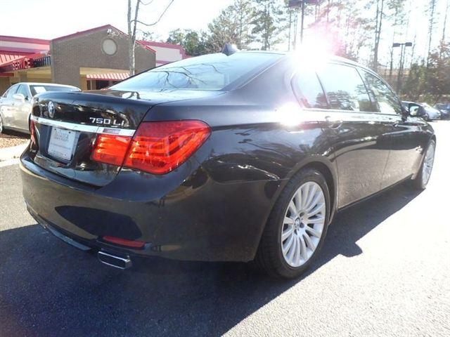 BMW 7 series 2009 photo 3