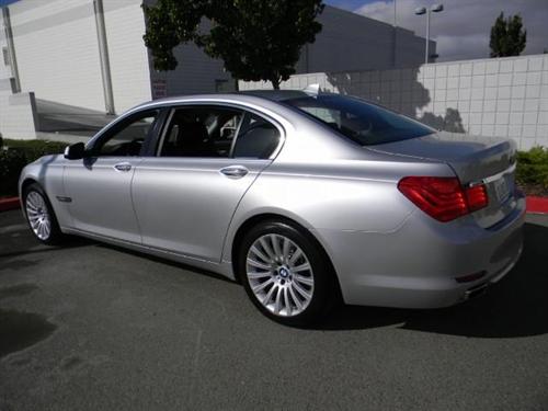 BMW 7 series 2009 photo 4