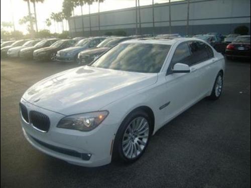 BMW 7 series 2009 photo 2