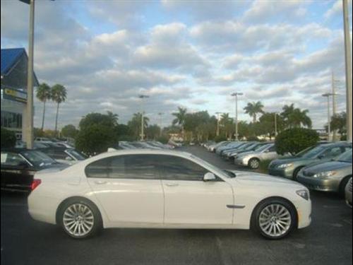 BMW 7 series 2009 photo 3