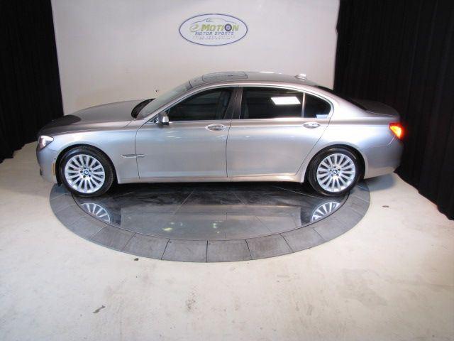 BMW 7 series 2009 photo 3