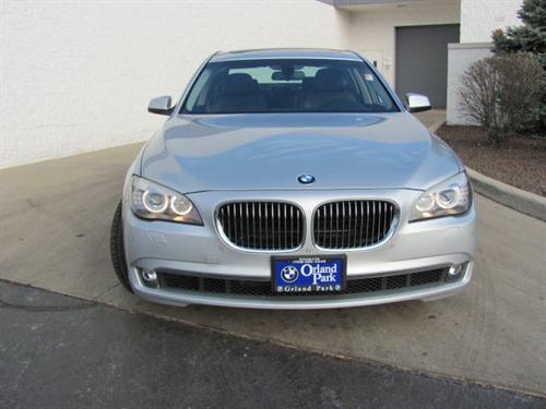 BMW 7 series 2009 photo 1