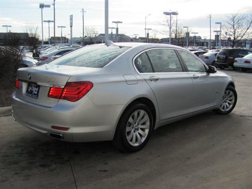 BMW 7 series 2009 photo 3