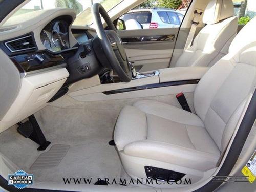 BMW 7 series 2009 photo 2