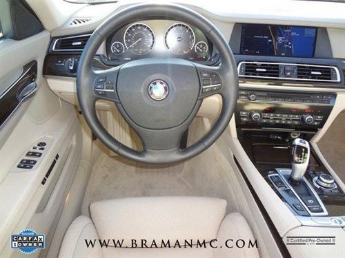 BMW 7 series 2009 photo 4