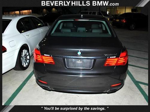 BMW 7 series 2009 photo 3